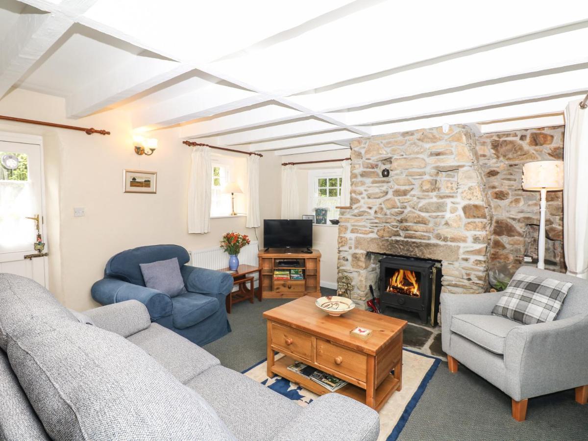 Badger Cottage Mawgan Kültér fotó