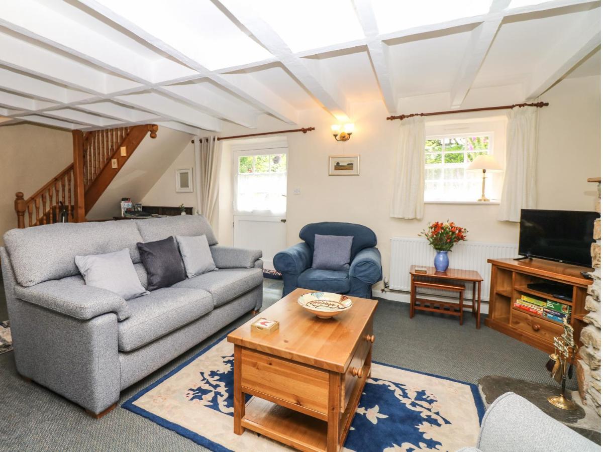 Badger Cottage Mawgan Kültér fotó