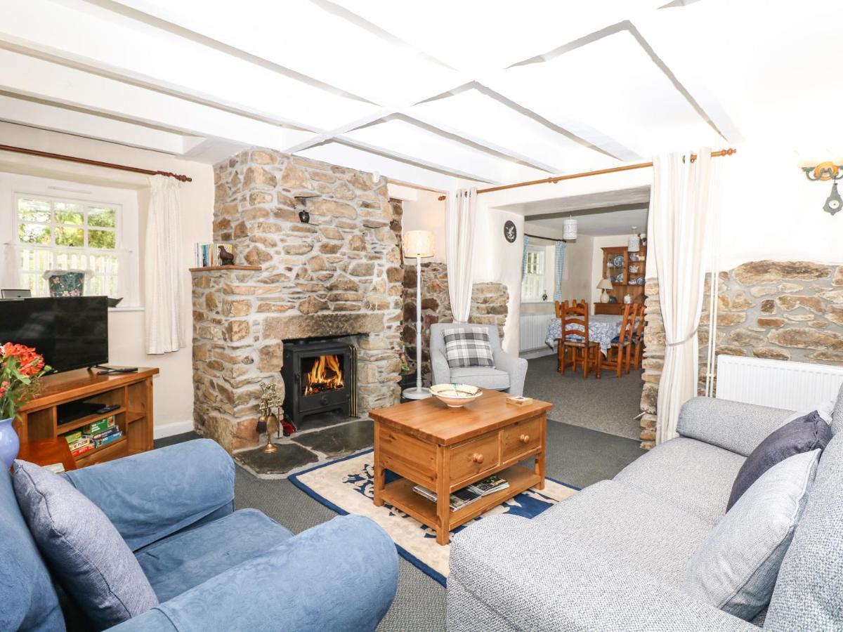 Badger Cottage Mawgan Kültér fotó