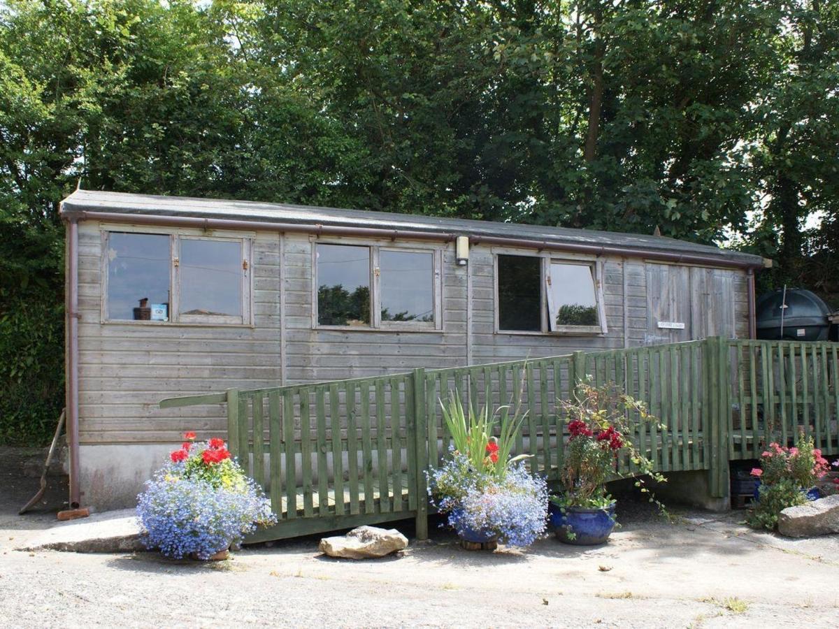 Badger Cottage Mawgan Kültér fotó